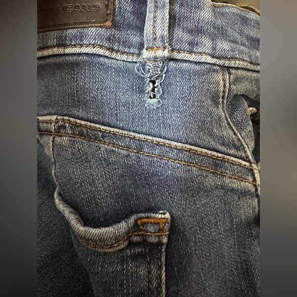 DKNY Bleecker Shaping Skinny Jeans Size 27/4 - Picture 7 of 7